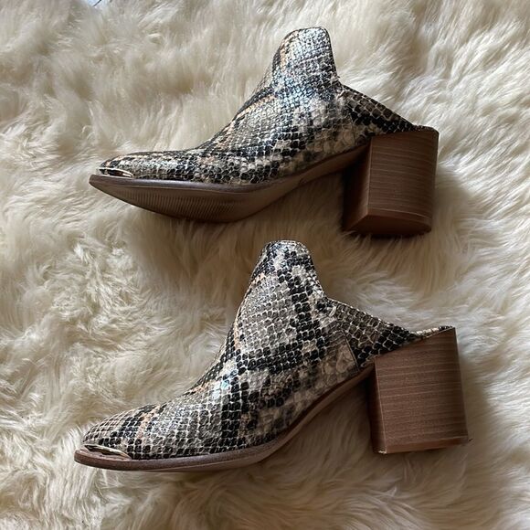 Report Barrie Womens Multicolor Snakeskin Block Heel Mule Size 8.5 - Picture 3 of 11